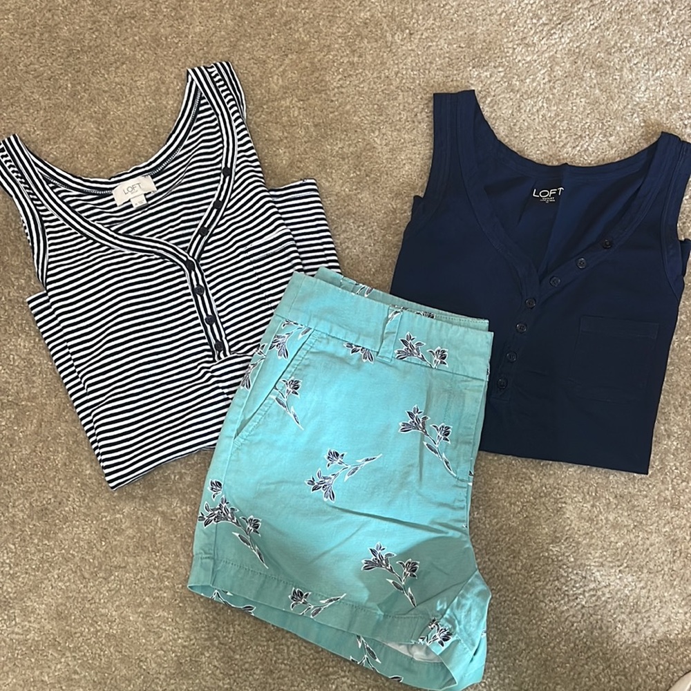 Loft bundle of shorts & 2 tanks